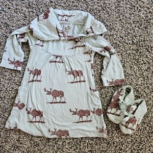 Kate Quinn dress and shoes